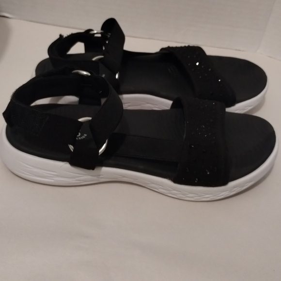 Bzees Poppyseed Sandals Knit Rhinestone - Picture 4 of 9